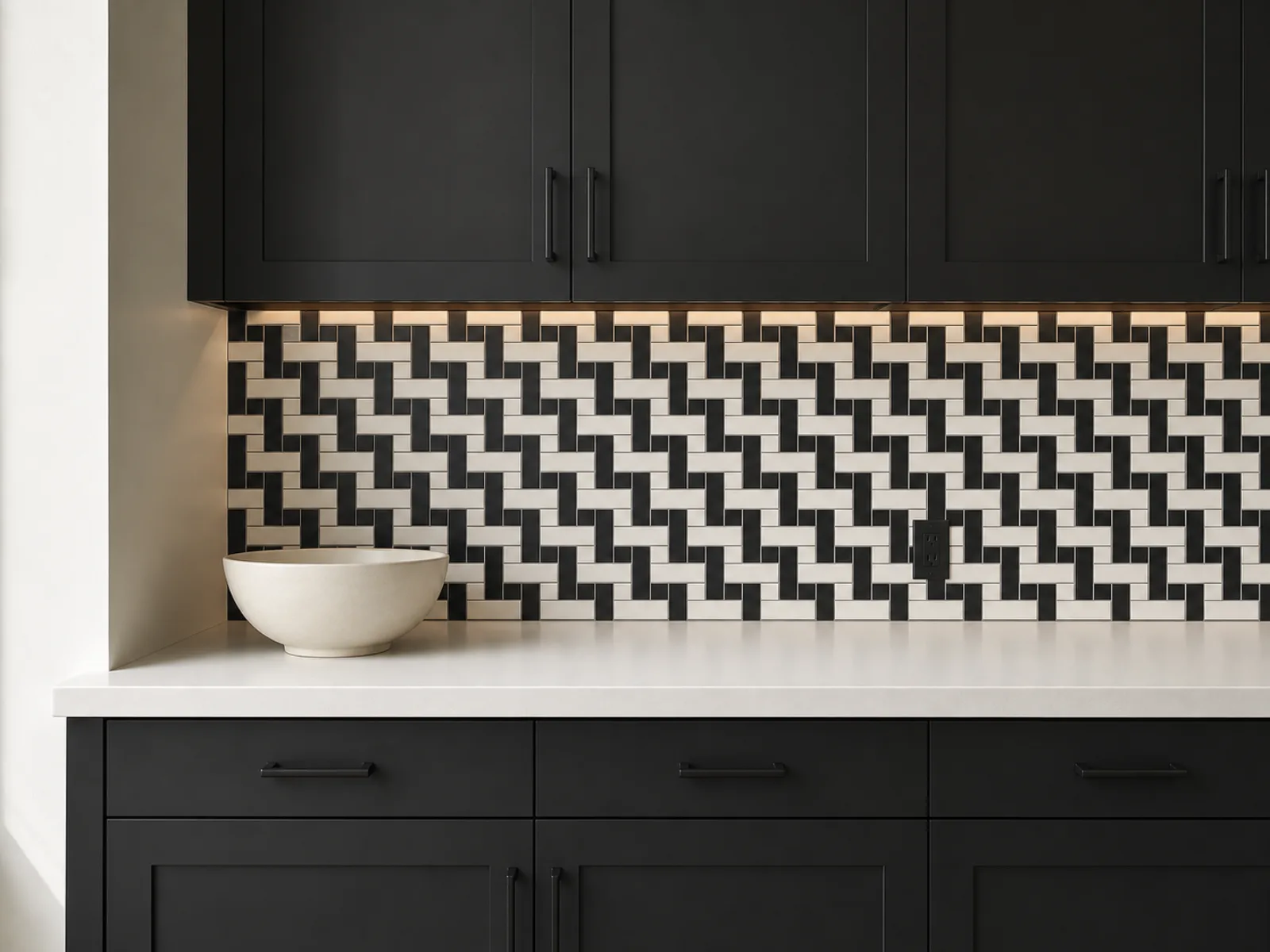 black-white-pattern-backsplash-dark-cabinets